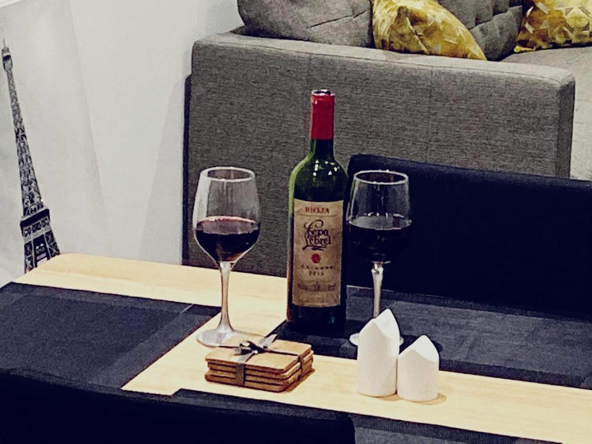 Spacious Urban City Apartment 동커스터 외부 사진