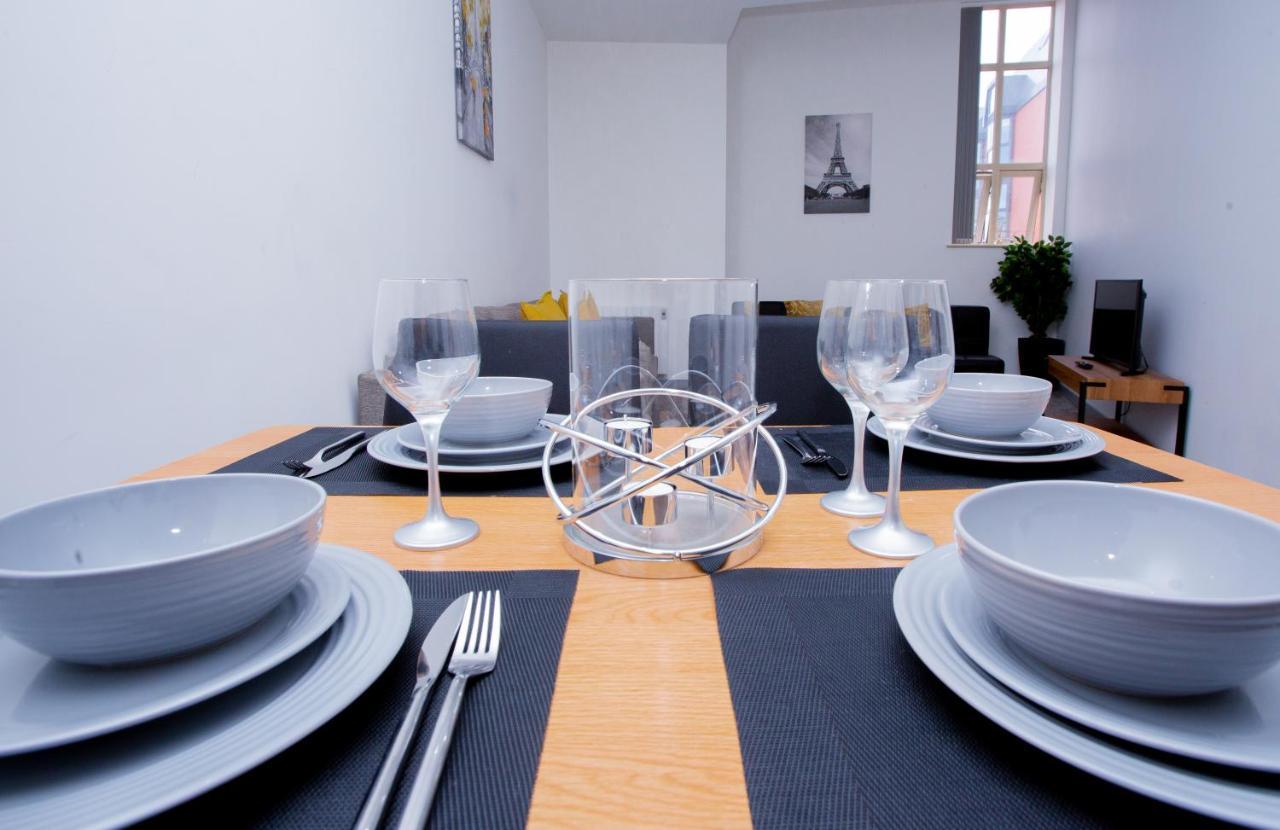 Spacious Urban City Apartment 동커스터 외부 사진